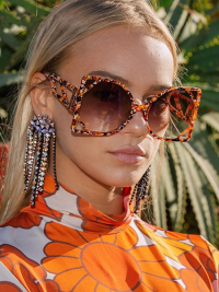 “Découvrez la Magie des Lunettes de Soleil Homme/Femme Noir/Marron/Citron/Sarcelle – Sandra: Un Accessoire de Mode Incontournable”